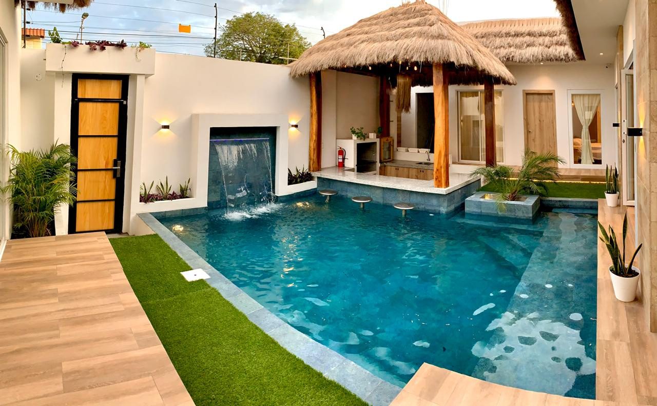 Villa con piscina en venta